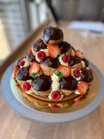 Load image into Gallery viewer, Profiterole Cake
